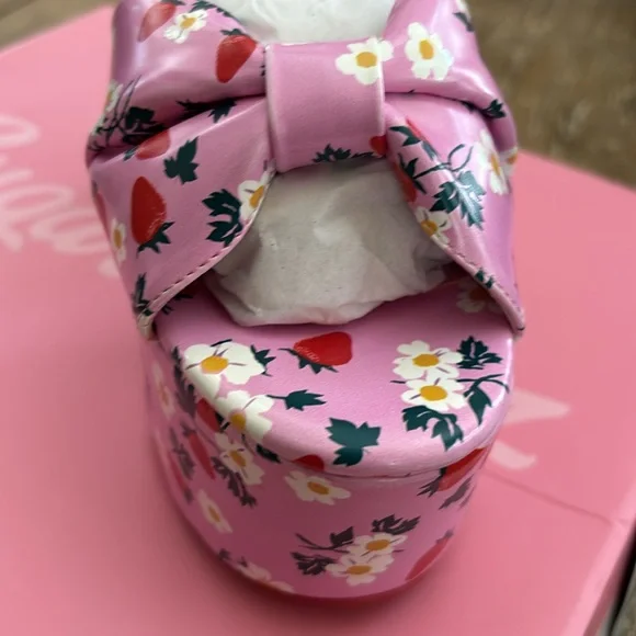 Sugar Thrillz Harajuku Picked First Platform Ankle Strap Sandals NWT - Picture 2 of 9